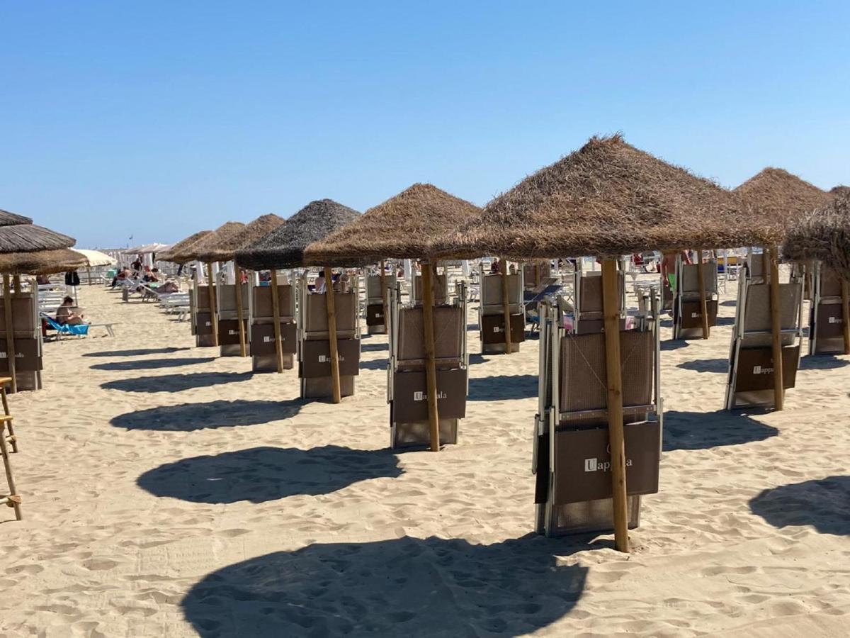 Toscana Charme Resort Tirrenia Kültér fotó Beach of Sabinillas