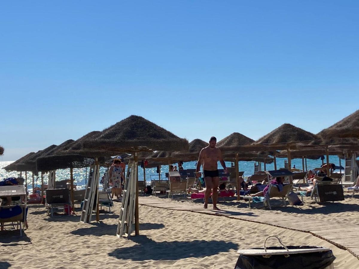Toscana Charme Resort Tirrenia Kültér fotó Beach in Sabinillas