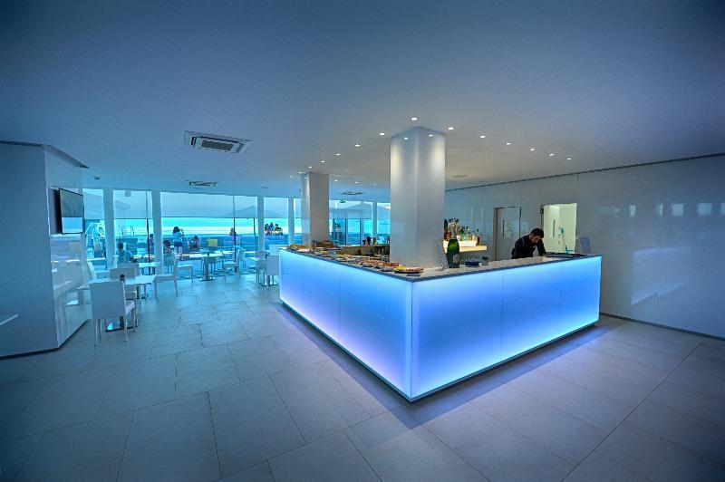 Toscana Charme Resort Tirrenia Kültér fotó The bar at the 360° Sky Lounge